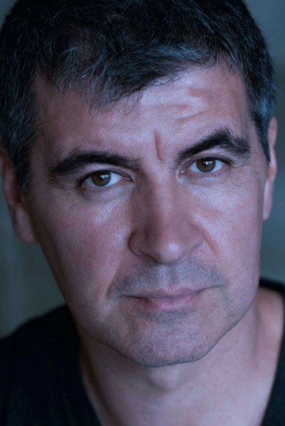 Gerald Lepkowski as Roberto in American Cousins