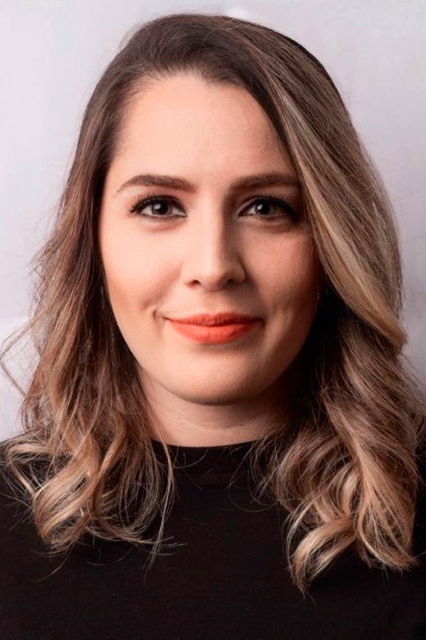 Yiddá Eslava as Silvia in A Giant Adventure