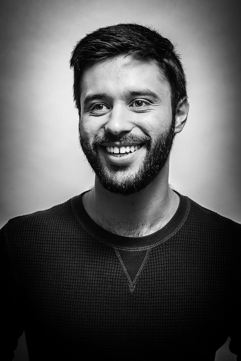Pedro Dias Lemos as João Victor in Running to Seattle