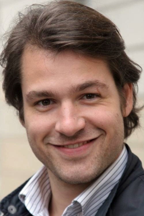 François Comar as Stéphane in Because of a Boy
