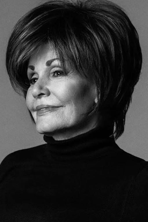 Pilita Corrales as Ma'am Pearly in I Will Survive