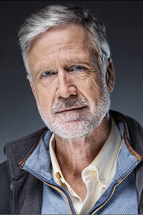 Jonathan Whittaker as Roger Blundell in Alienated