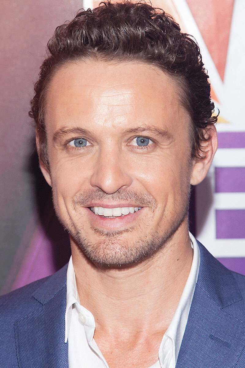 David Lyons as Mike Diangelo in Seven Seconds