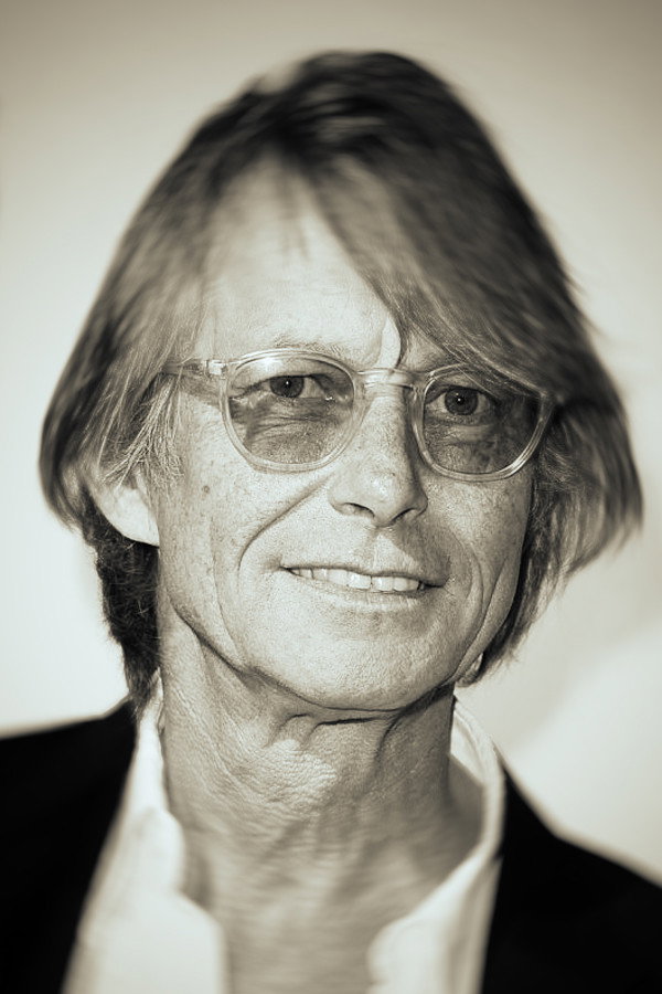 Bruce Robinson as Lt.  Albert Pinson in L'Histoire d'Adèle H.
