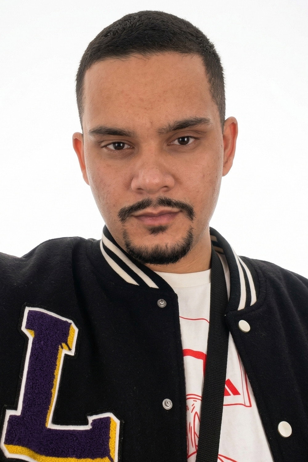 Kaique Braz as Motorista / Palhaço in The Boom Killer
