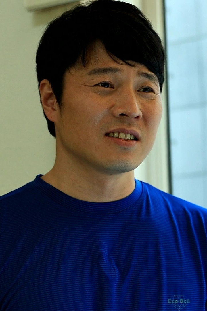 Kim In-gyoo-III as Chang-soo in Young Actress