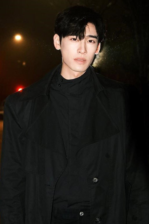 刘宴侨 as Yan Jinxing in Be Not Meant to Be