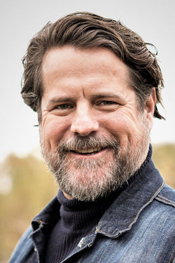 Tim-Olrik Stöneberg as Black Knight #2 in Catweazle