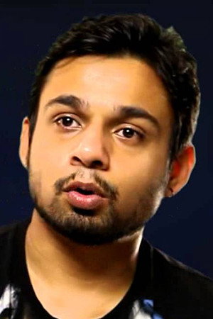Hussain Dalal as Shahid Ansar in Jee Karda