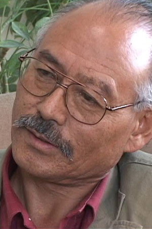 Tsewang Migyur Khangsar as Father in Kundun