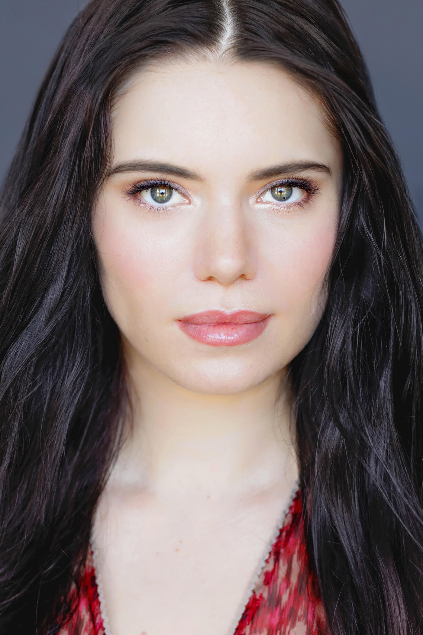 Annika Pampel as Sdanka in Area of Conflict