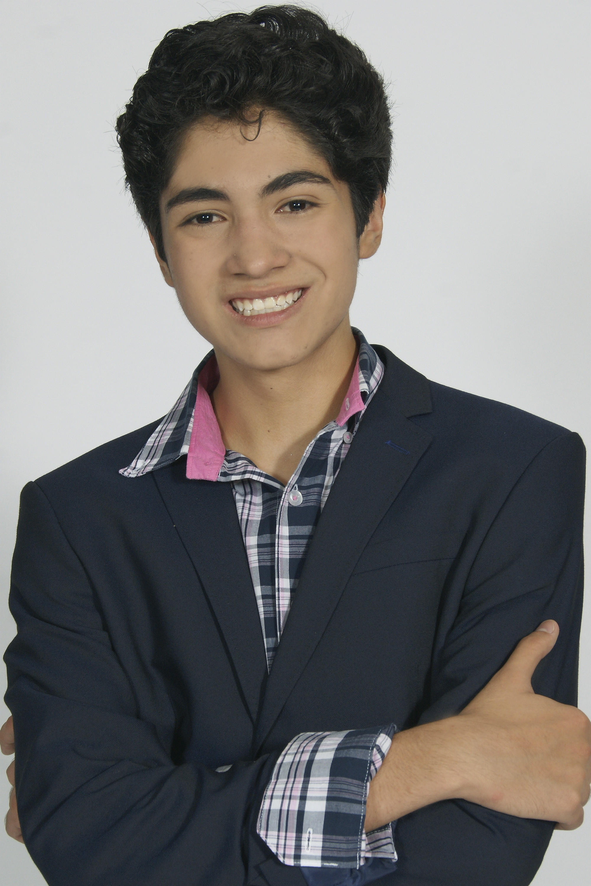 Emiliano Fraga as Paco in Cascarita de plátano
