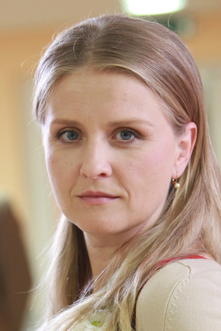 Ela Lehotská as Zuzana Benková in By a Sharp Knife