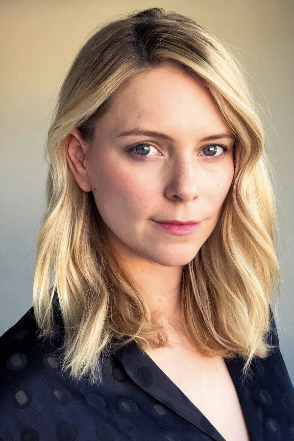 Sandra Seeling as Sammy in Mi isla