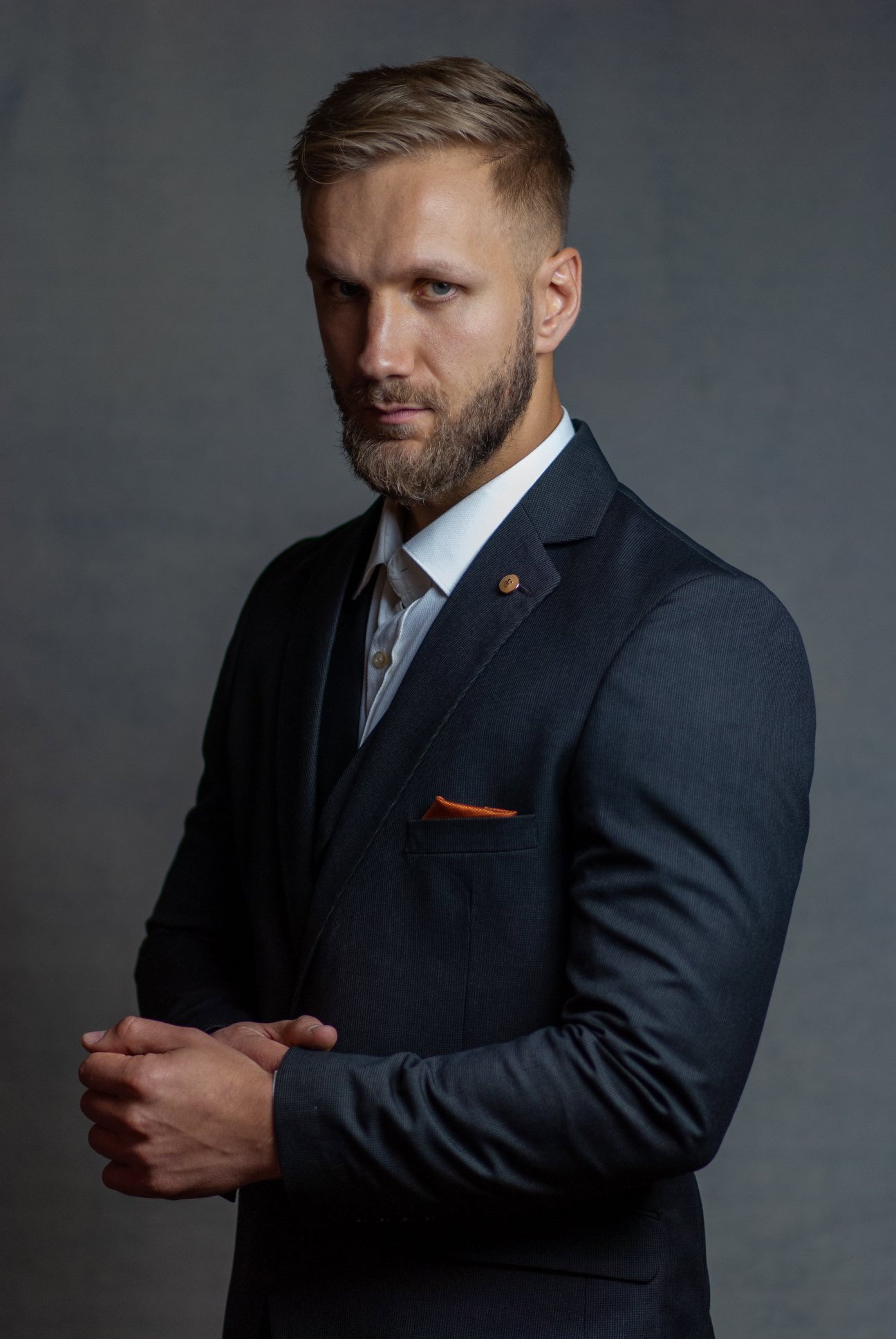 Shadee Rönnbäck as Bengt in Neighborliness