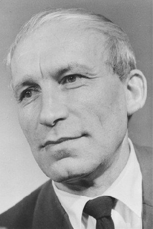 Johannes Wieke as Fischer in Rote Bergsteiger
