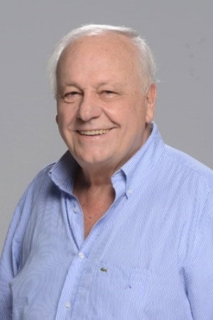 Enrique Liporace as J. Julio López in Todxs somos López. Donde empieza la vida y termina la muerte