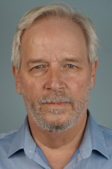 Andrew Hunsicker as Charlie in The Listing