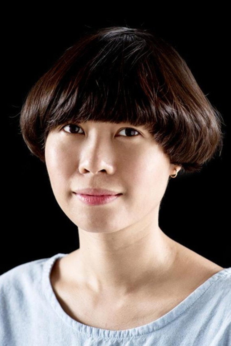 Nguyen Thanh Hai as Self - Jury (photographer) in Het Perfecte Plaatje Op Reis