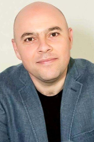 Boris Gulyarin as Pyotr in Siberia
