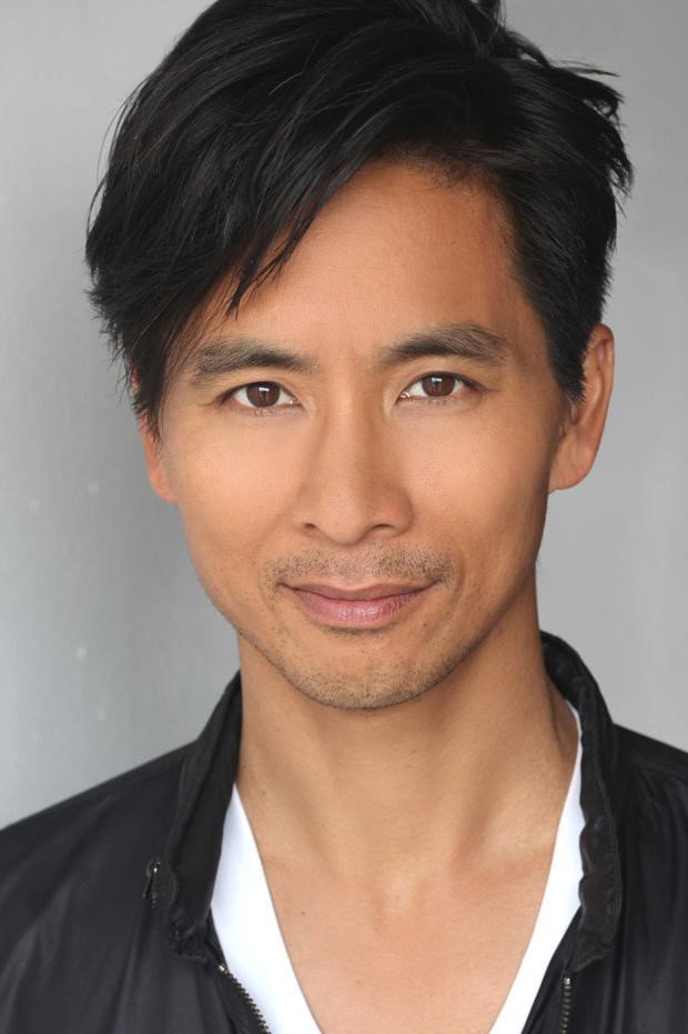 Roy Vongtama as Scott in The Bee