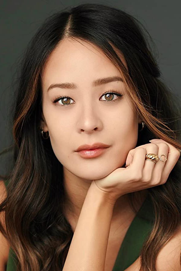 Highdee Kuan as Alexis Kong in Les Frères Sun