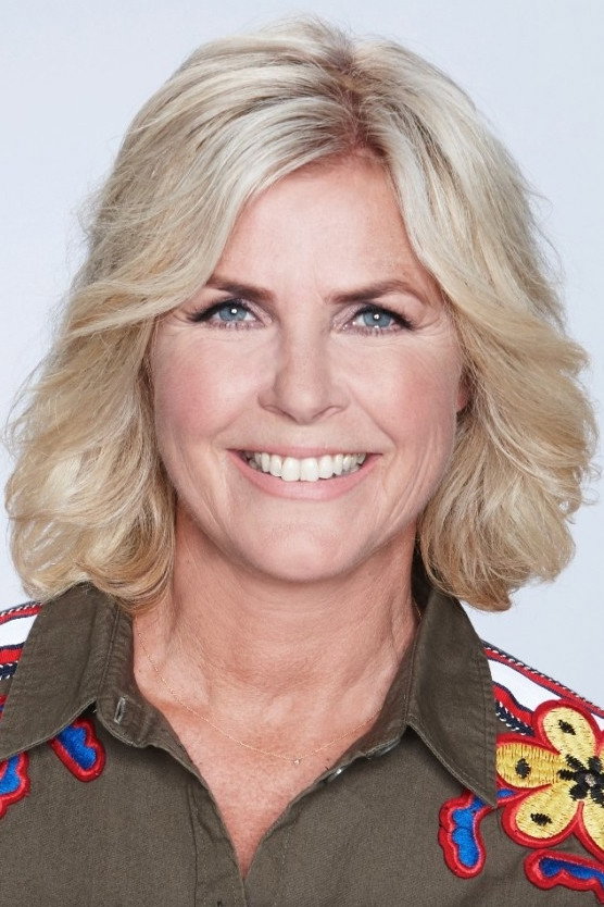 Irene Moors as Tante Yvette in K3: The Cat Prince