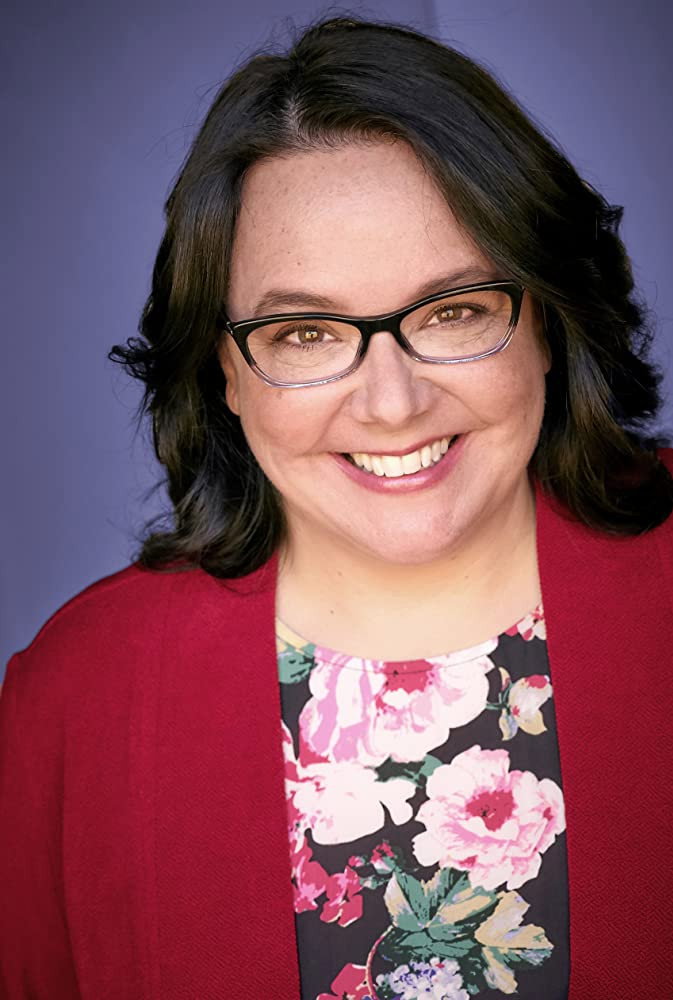 Renee Pezzotta as Izzy in Geisting