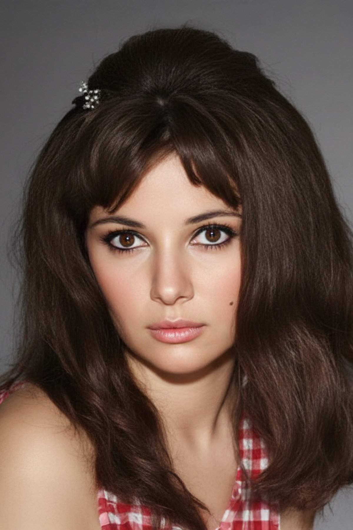 Sevda Nur as Selma in Ölüm Saati