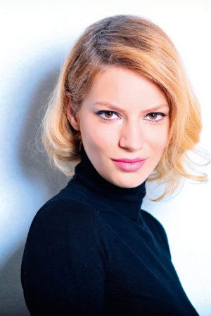 Iva Babić as Jana in Life Is a Trumpet