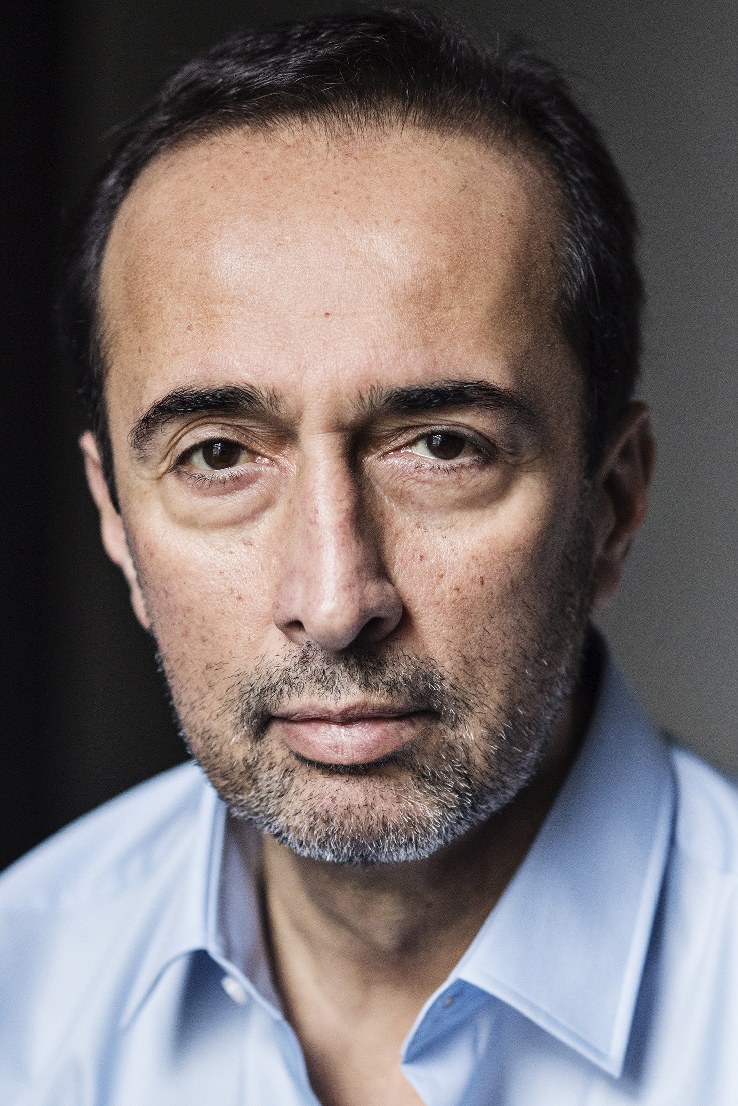 Bijan Daneshmand as Ashkan in From Tehran to London