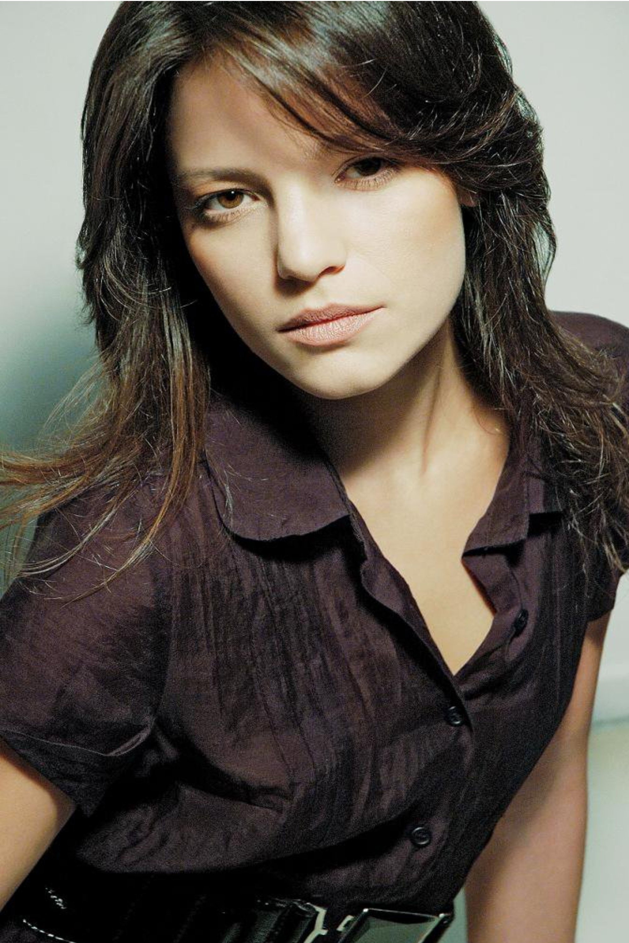 Isabella Grendene as Apresentadora in Cuecas de Plantão