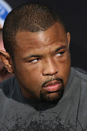 Emanuel Newton as Self in Bellator 71