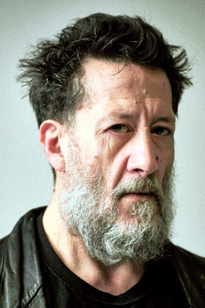 Willy Semler as Renato Santa María in Playa salvaje
