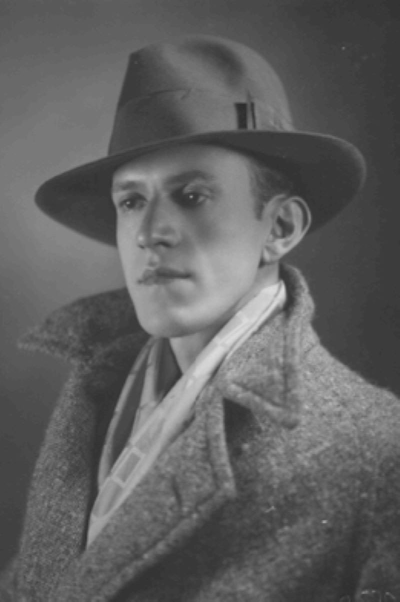Brutus Pedreira as Second man in Limite