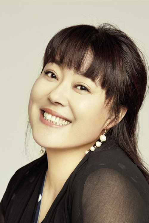 Li Jingjing as 董环 in 我的三个母亲