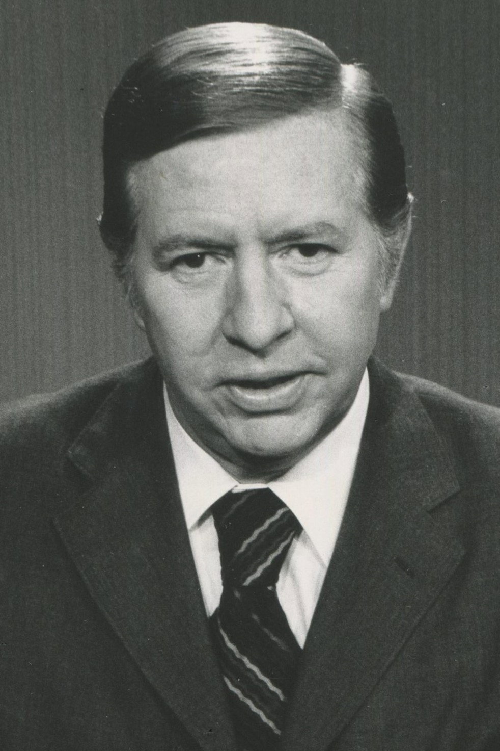 Douglas Edwards as Host in Armstrong Circle Theatre