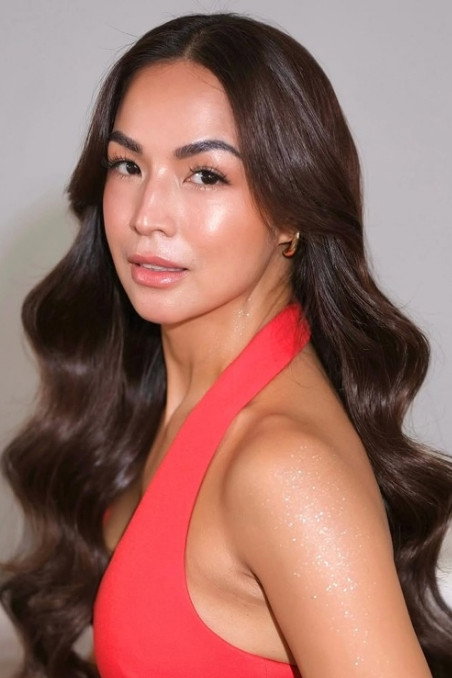 Aubrey Miles as Dion in Beh Bote Nga