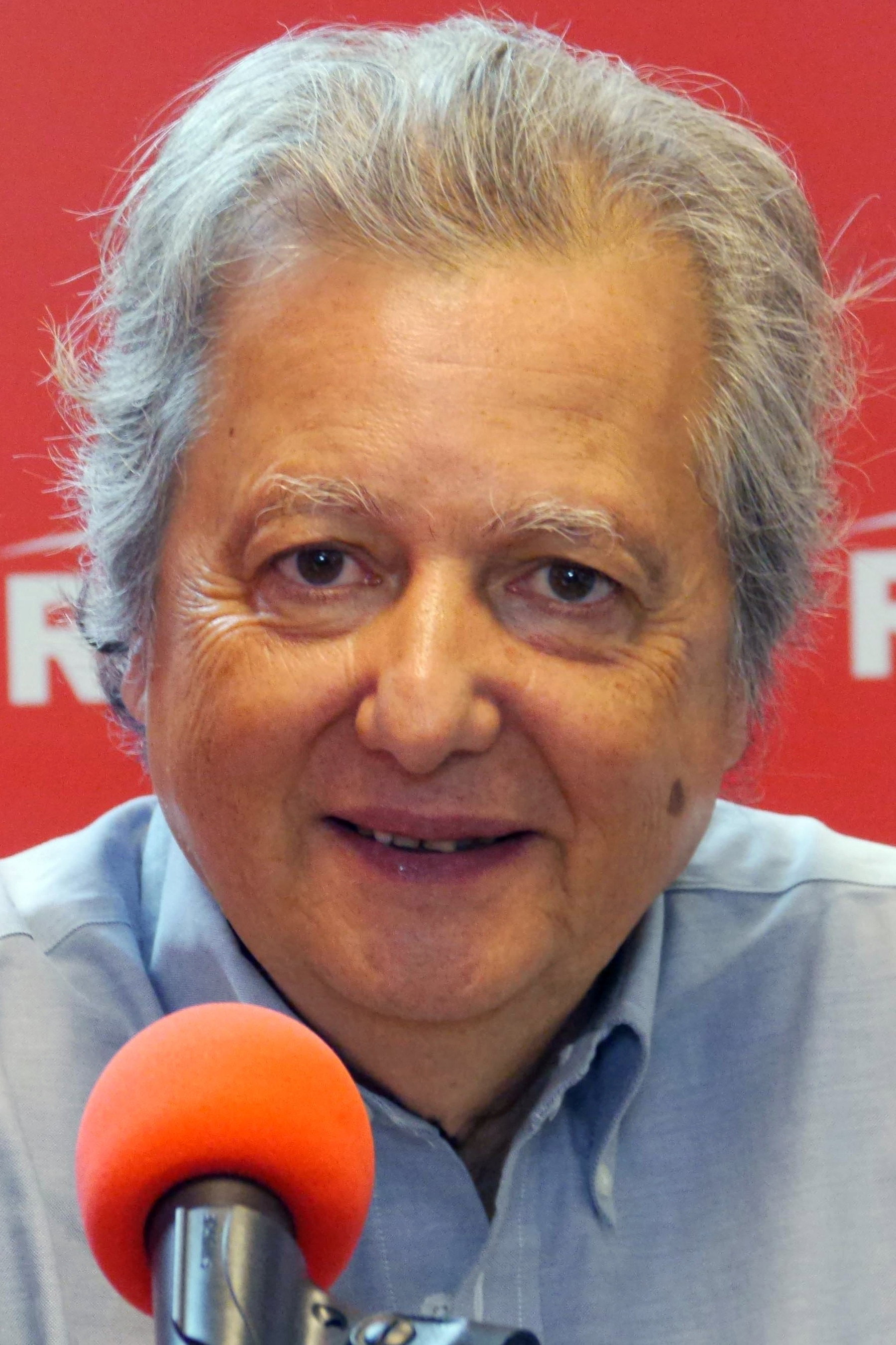 Pierre Haski as Narrator (voice) in The Red Princess
