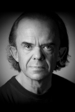 Maciej Zabielski as Actor in Sto minut wakacji