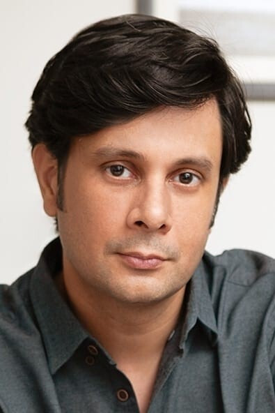 Suhaas Ahuja as Hemant in The Married Woman