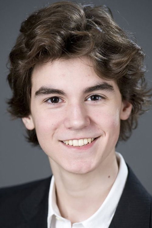 Raphaël Grenier-Benoît as Olivier Parent in The Parents
