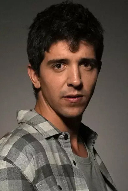 Víctor Sáinz as Jaime in Sestil
