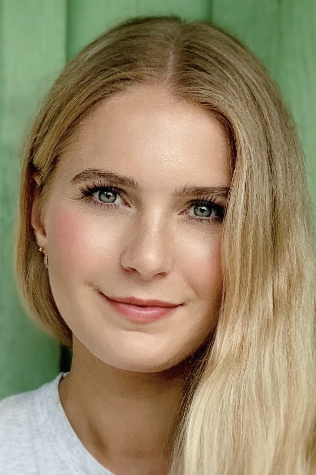 Silje Hagrim Dahl as Sofie in Reckless