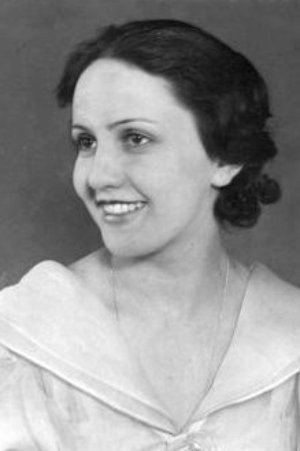 Kató Eõry as Margit, Fodor's wife in Piri Knows Everything