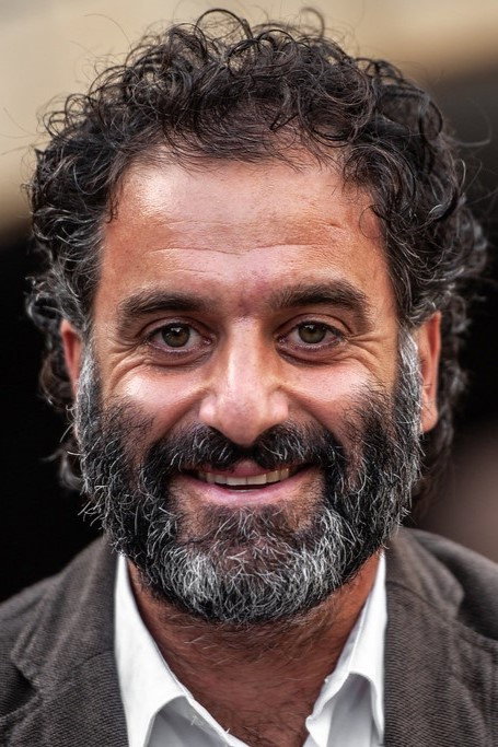 Daniele Monachella as Nino in Through the Waves