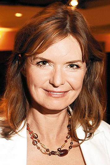Hana Heřmánková as medička Monika in Cena medu