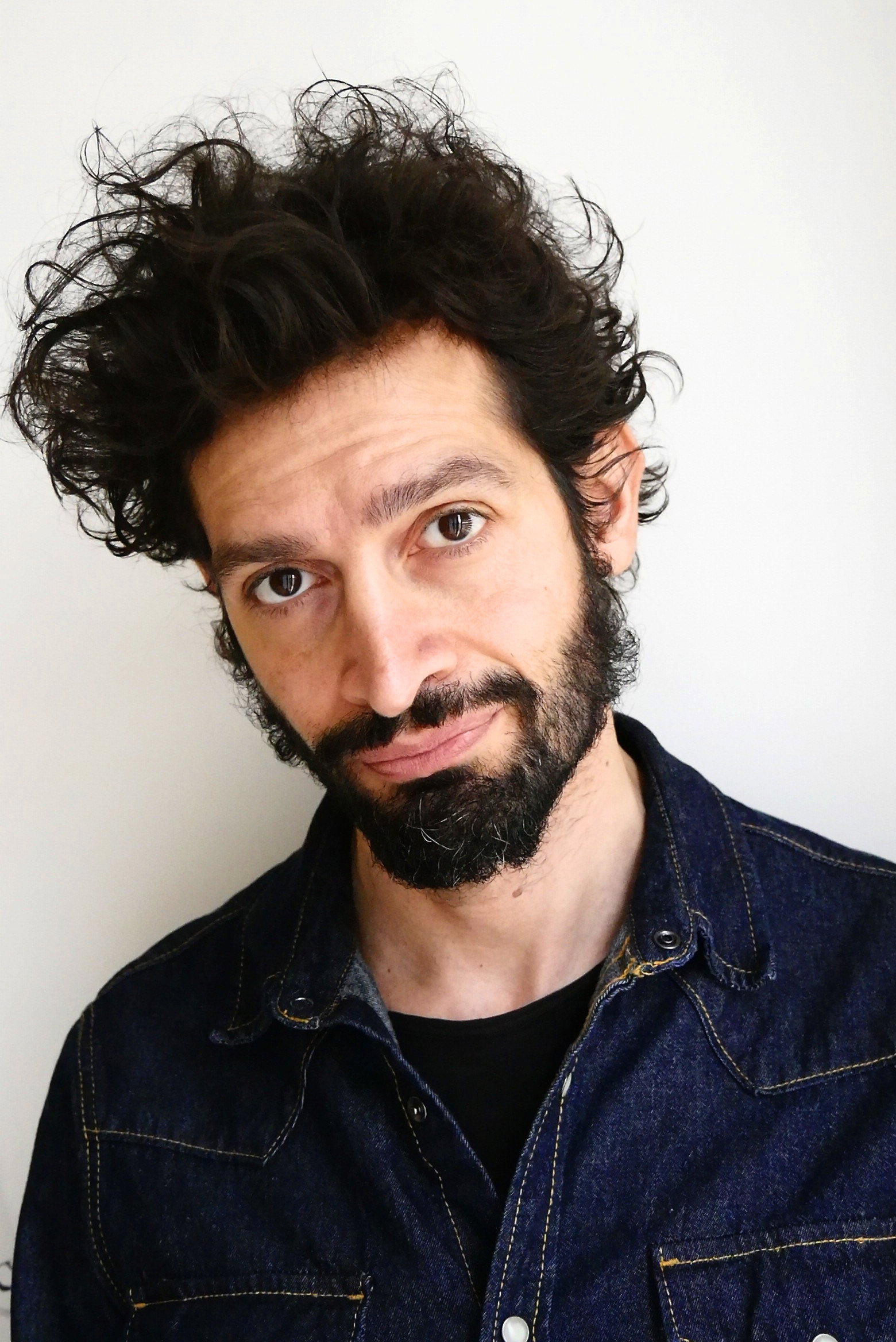 Nicola De Paola as Romolo in La marea silenziosa (Quelli della Vespa)