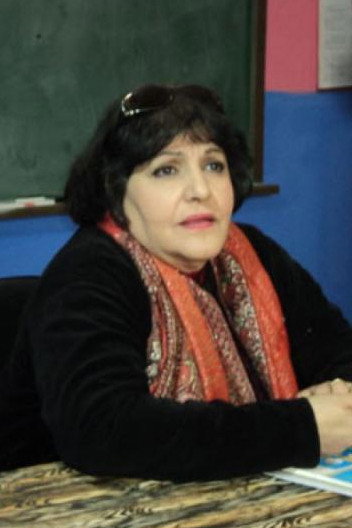 فاتن شاهين as دادا in Al Thuraya