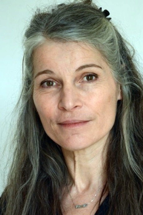 Isabelle Goethals Carre as Assistante sociale hôpital in A Fragile Bond